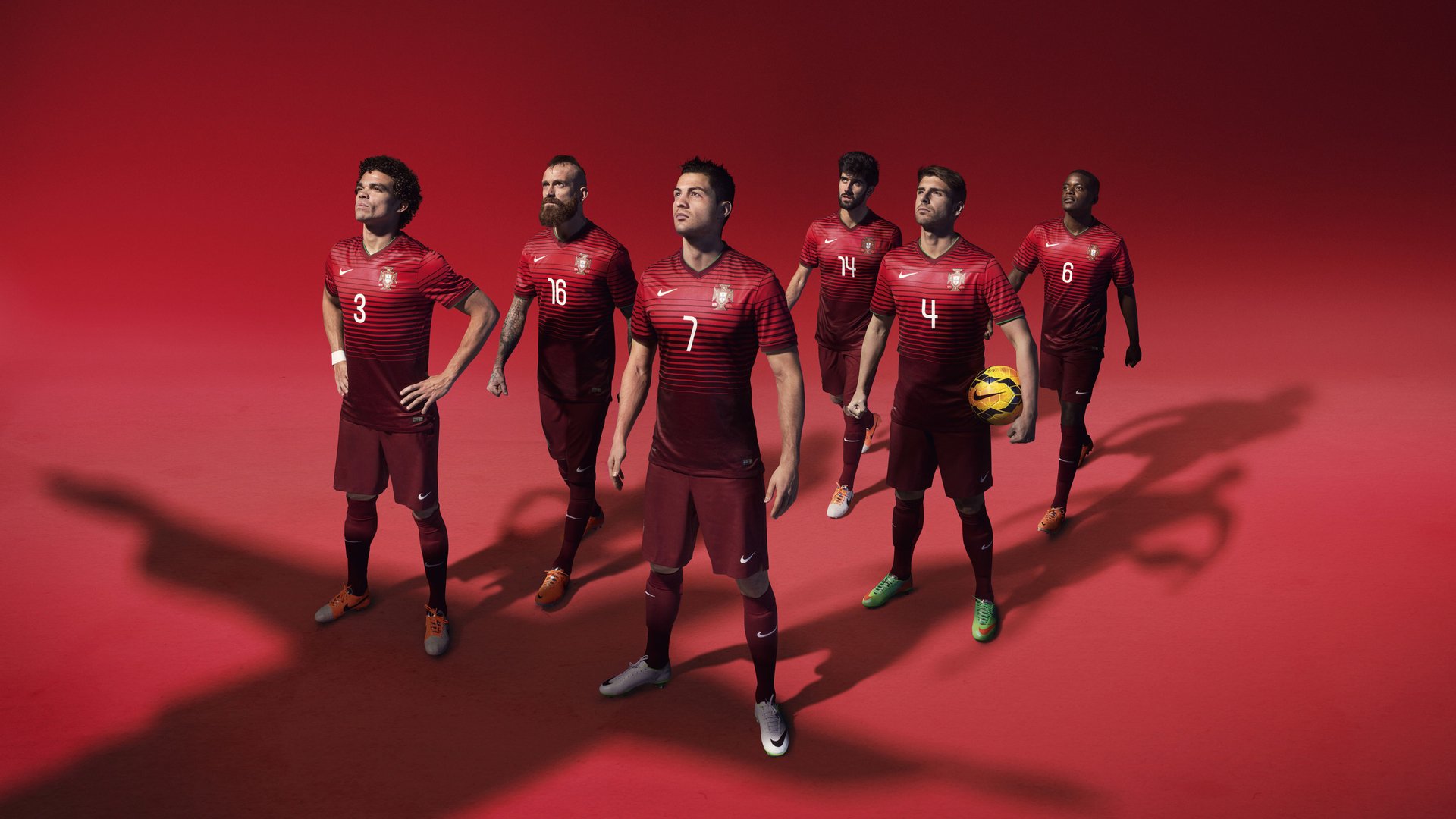 美国女足在巴黎奥运会比赛中以2-1战胜葡萄牙，美国女足在巴黎奥运会比赛中以2-1战胜葡萄牙队为主